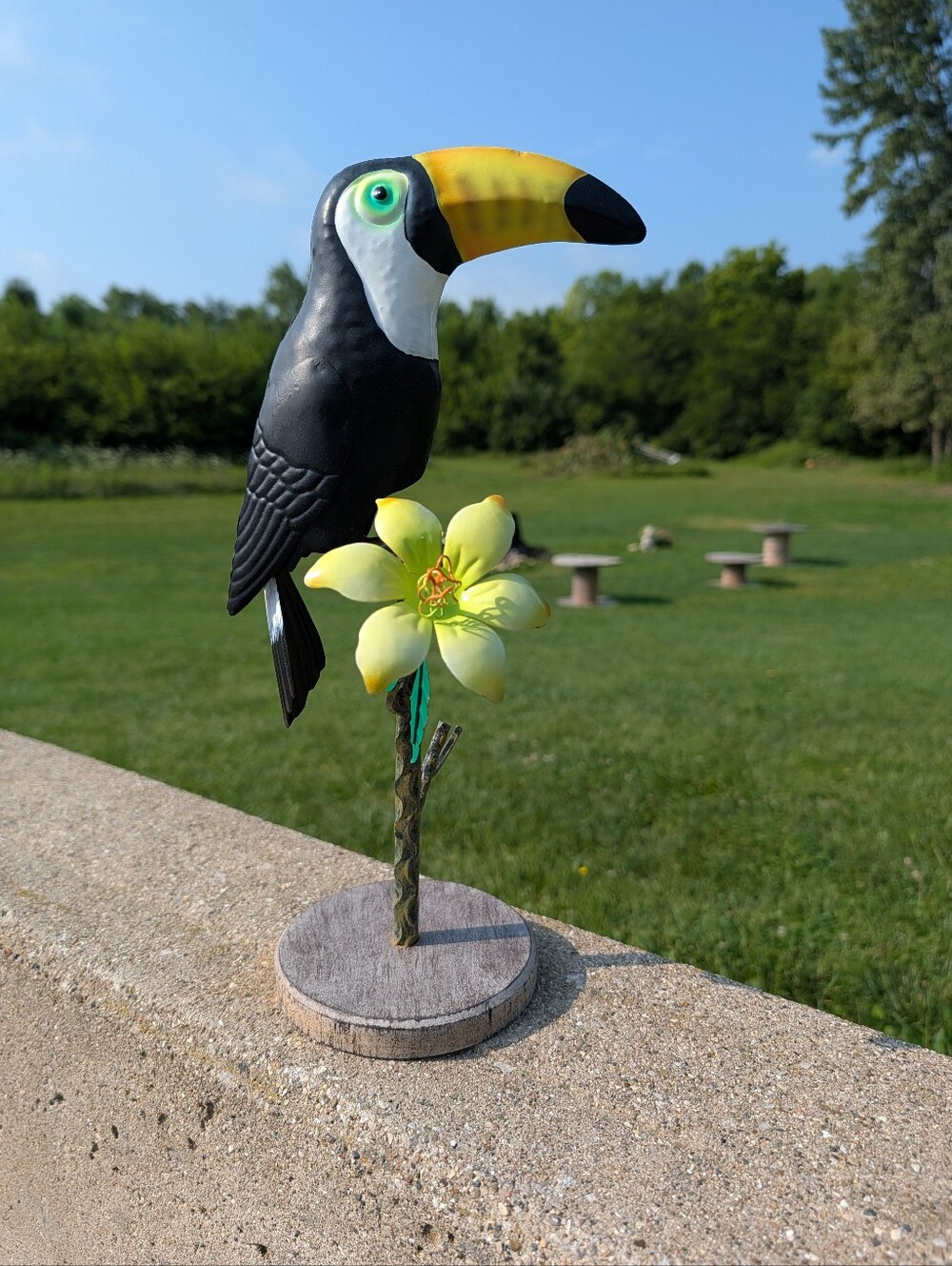 Metal Toucan Garden Sculpture